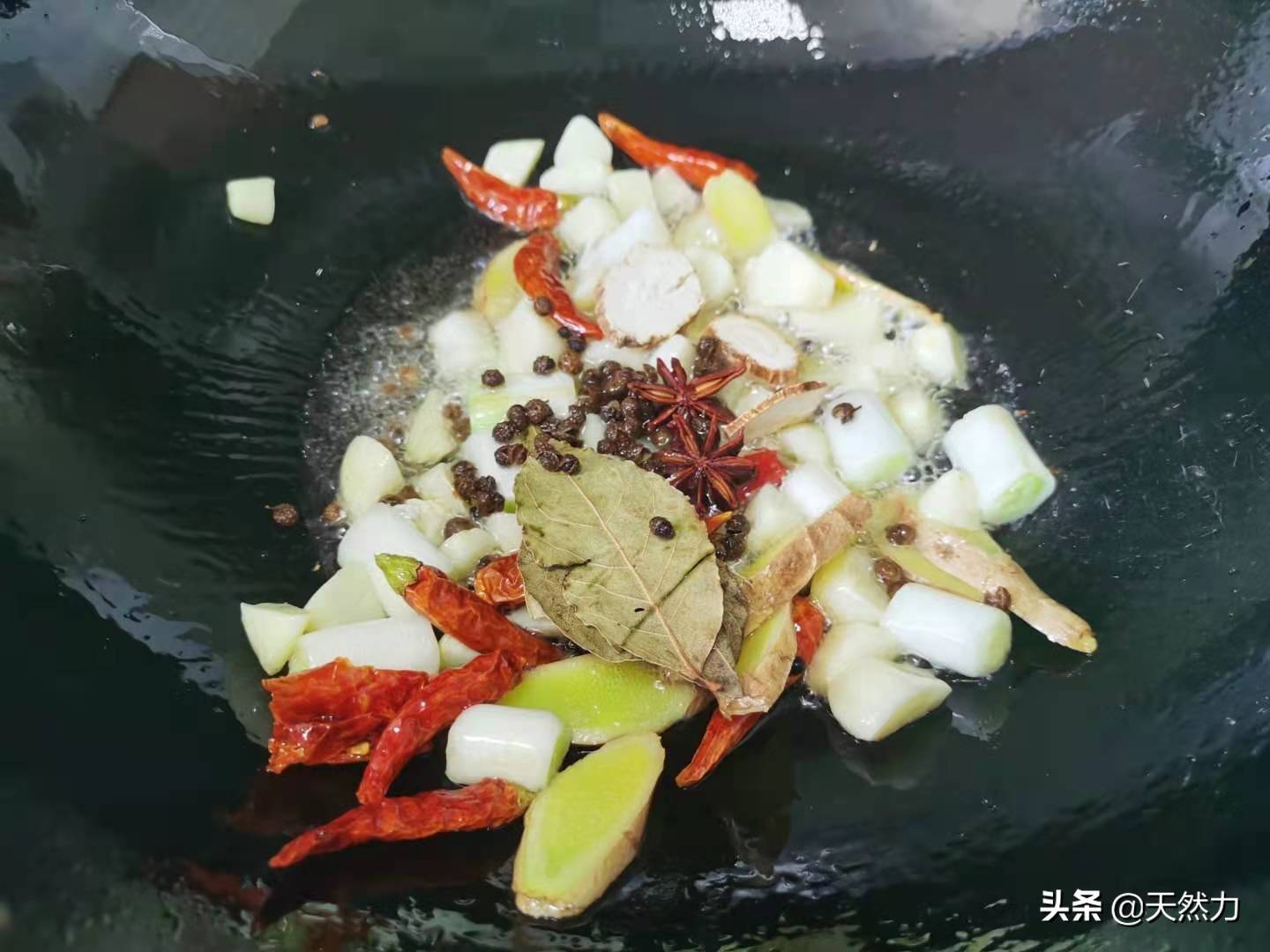 炒鸡简单又好吃的正确做法 炒鸡的做法大全