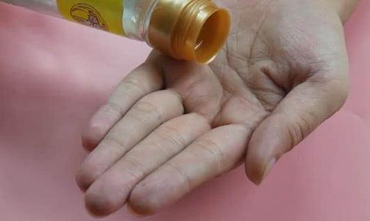 手脱皮是什么病？手脱皮的原因有哪些？