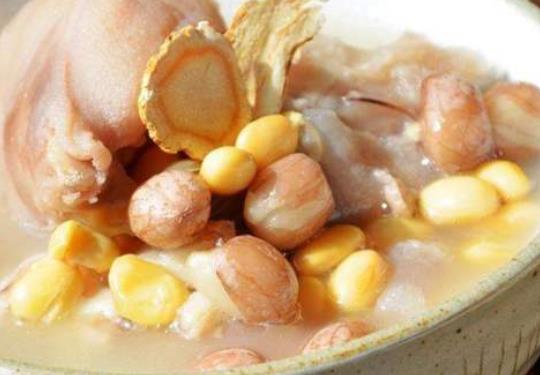 盘点产后食补丰胸良方 之前还饱满的乳房开始下垂