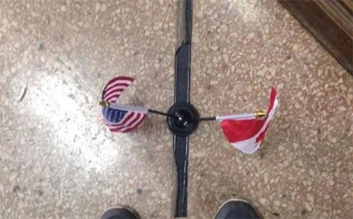赫斯克尔图书馆坐落于美国和加拿大之间 全世界唯一横跨两个国家的图书馆
