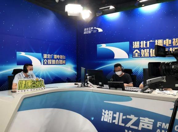 武汉普瑞眼科医院白内障专科燕涛：守护指尖上的光明
