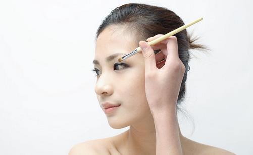 打造美丽俏佳人 动人清纯眼妆