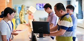 服務(wù)好質(zhì)量好醫(yī)德好群眾滿意 永康歐亞醫(yī)院