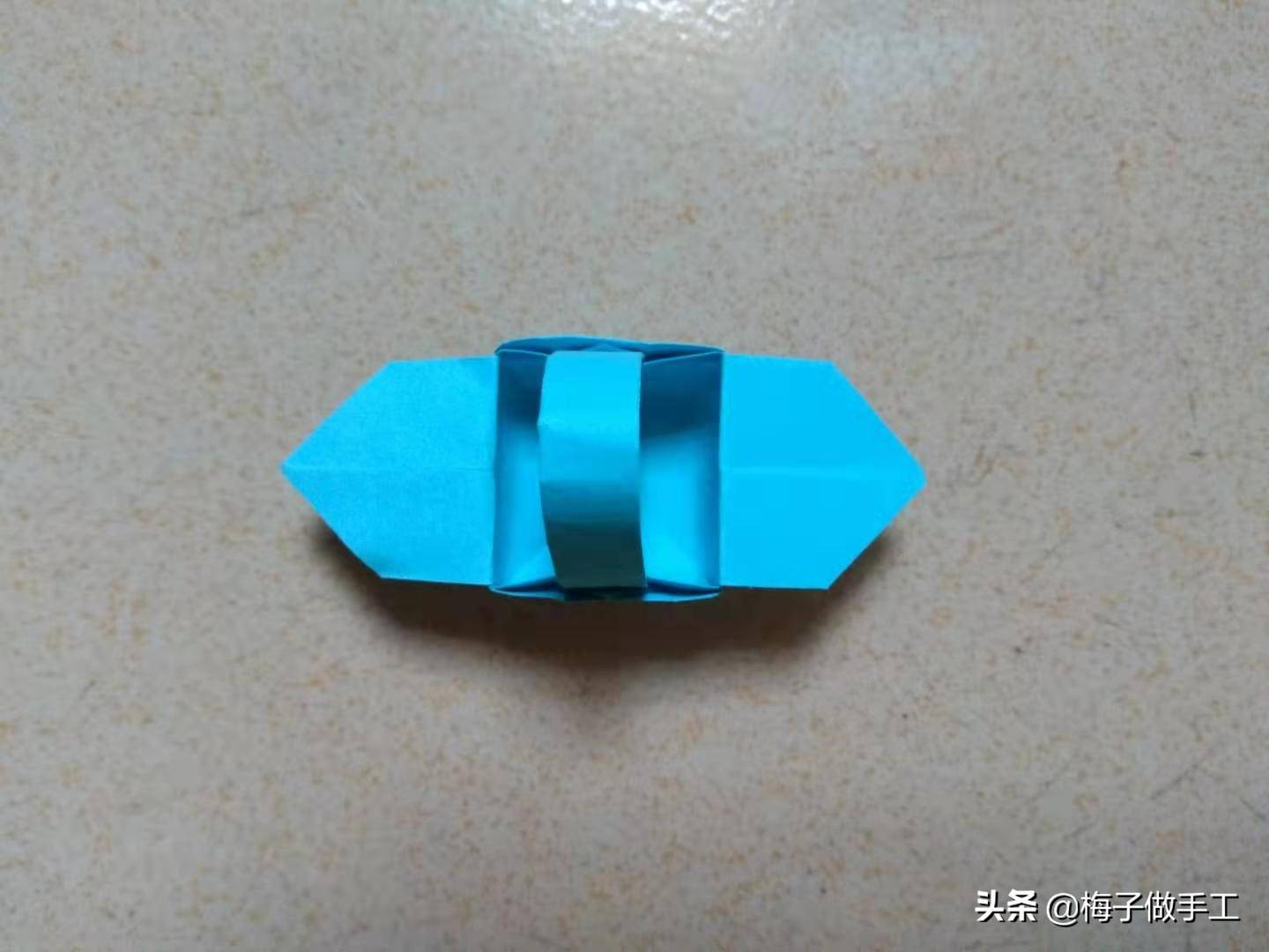 用一张纸折简单花篮 花篮的折法