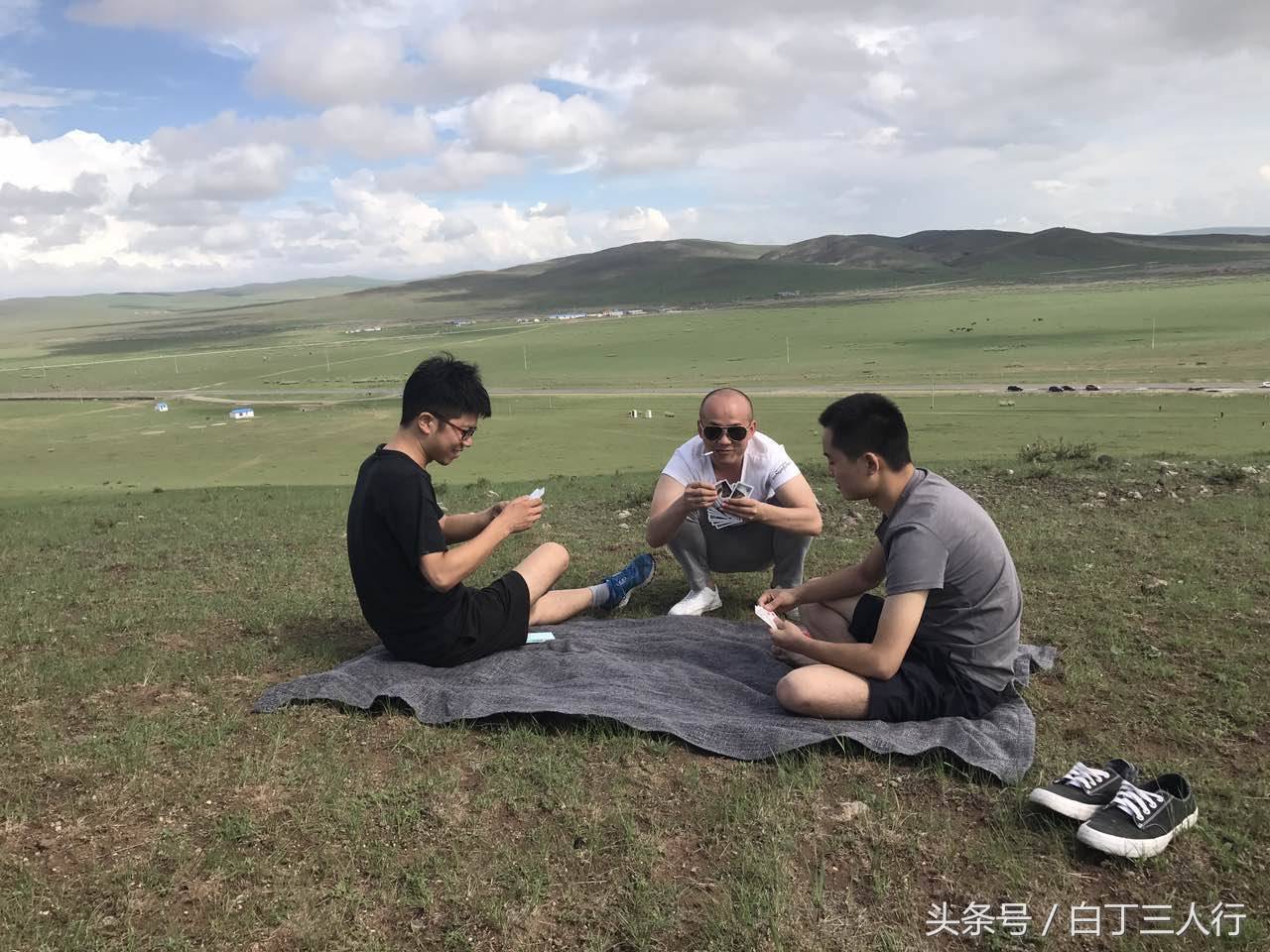 挖坑纸牌游戏规则 挖坑怎么玩
