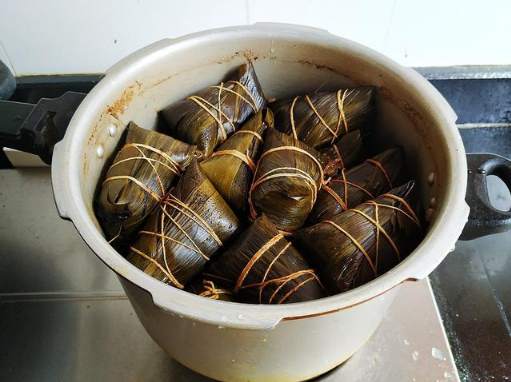 吃粽子的注意事项 冷冻的粽子化多久才能煮