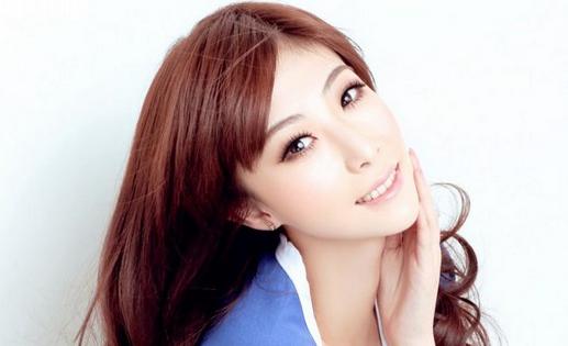 抗衰老除皱纹 4步脸部瑜伽