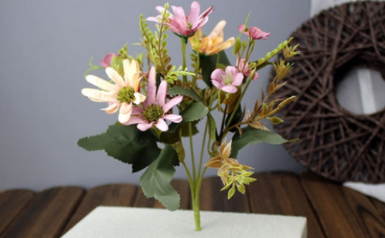 花泥是什么材料做的 鲜花插花泥里能活多久