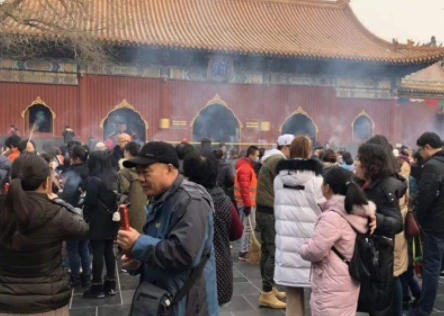 雍和宫烧香有什么讲究 雍和宫正月十五开门吗2022