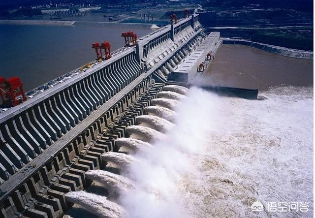 三峡大坝为何会采取五级船闸过坝方式？