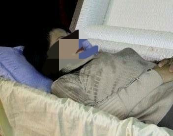 人死后，会清理遗体内的大便吗，还是让大便留在体内，直接埋葬？