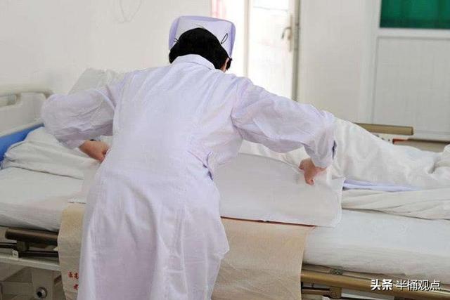人死后，会清理遗体内的大便吗，还是让大便留在体内，直接埋葬？