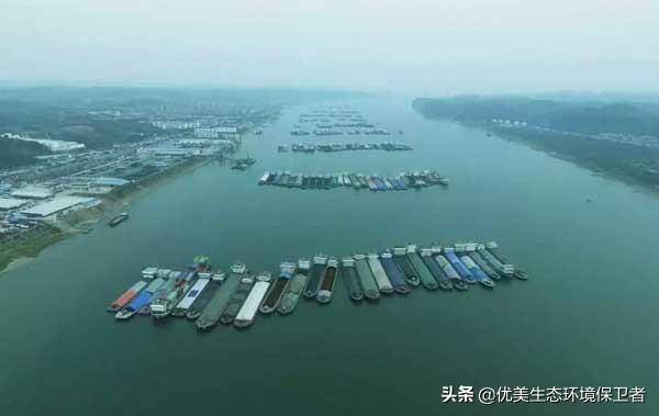 長江每年多少泥沙入海?如上海的崇明島，每年面積還在變大嗎？