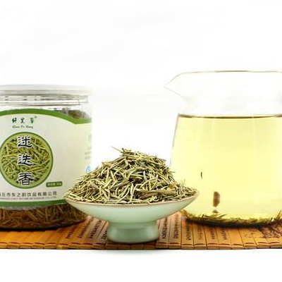 迷迭香茶和什么搭配泡水好功效与作用有哪些