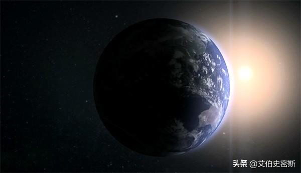太阳表面一秒钟散发出来的能量总和,能够支持全球用多久?为什么?