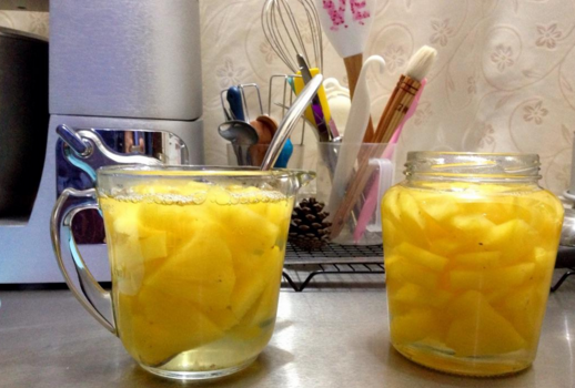 泡菠萝用热水还是冷水 过敏用什么水