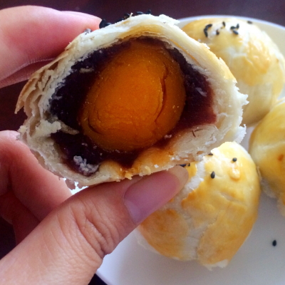 蛋黃酥的營養(yǎng)成分 多少錢一個