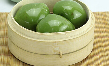 青团用什么草做的 一天吃几个