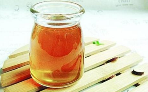 枇杷泡酒可以加冰糖吗 一斤枇杷放多少酒