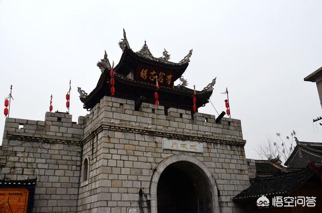 從昆明自駕梵凈山一路怎么安排比較好玩？