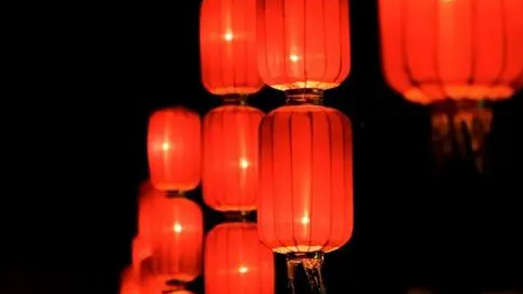 门口挂东西有什么讲究 2022年春节房屋大门挂什么招财