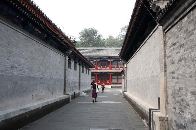 恭王府和天坛公园哪个值得去玩?