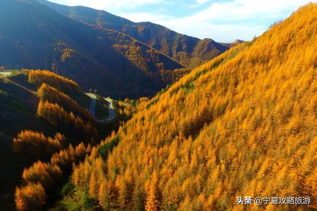 想去六盘山玩，从陕西走，哪条路线最便捷、景色最好？