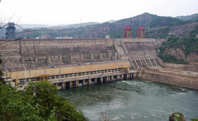黄河携带大量泥沙入海，为什么入海口没有形成崇明岛一样的冲积岛？