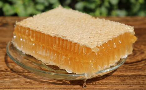 蜂巢蜜可以放冰箱吗 能保存多久