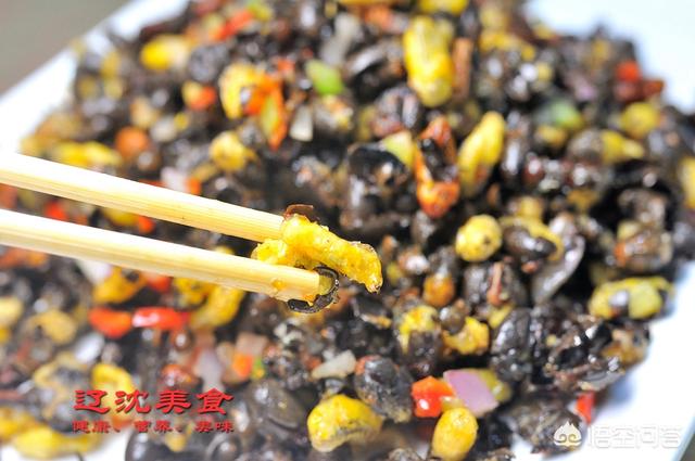 有哪些在自己家乡很正常但在外地人眼里是黑暗料理的美食？