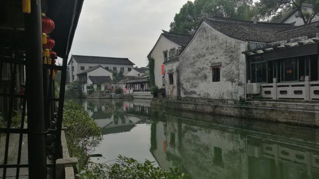 绍兴玩一两天有什么值得去的地方，有什么美食？