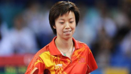 福原爱张怡宁2008 福原爱如何评价张怡宁