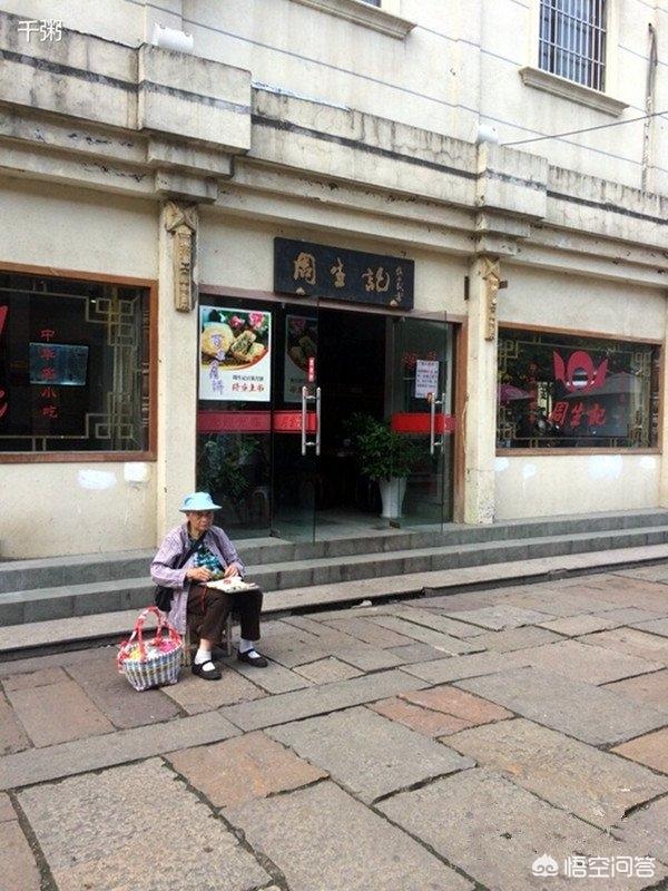 湖州有哪些好玩的地方，小吃街特色菜古建筑等？