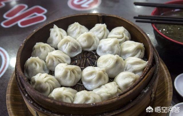 到上海旅游，必须要品尝的传统特色小吃有哪些？