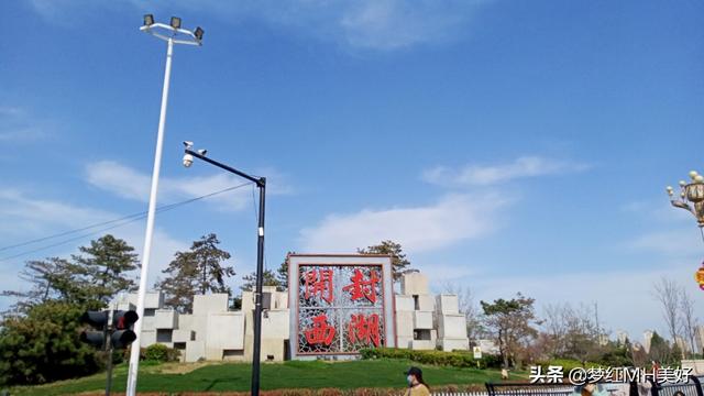 你自驾游喜欢结伴而行还是单独行动?两者有什么不同体验?