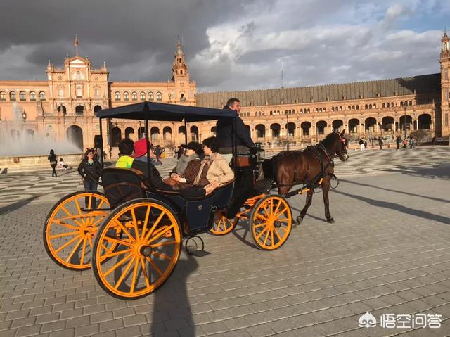 报团的旅游中,游客大部分乘坐的是晚间飞机,这是怎么回事?