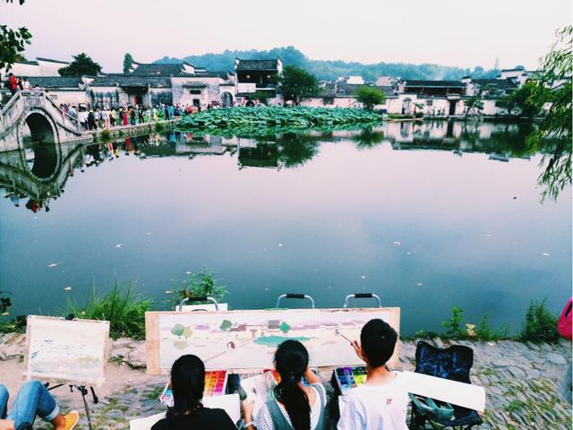 有哪些适合居住一周的旅游小镇？