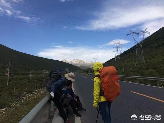 徒步去西藏，318国道上晚上安全吗，会有狼吗？200公里无人区怎么解决吃饭问题呢？