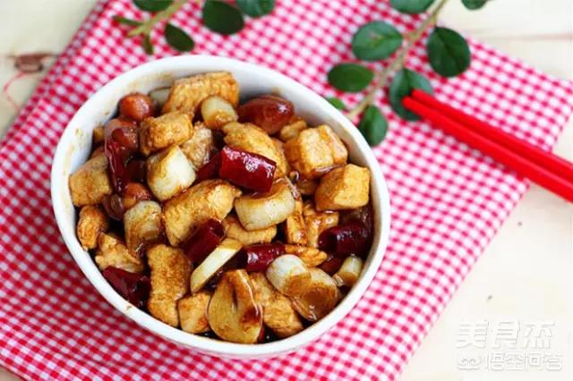 鸡胸肉为什么容易煮老，变硬。没有鸡翅鸡腿软？