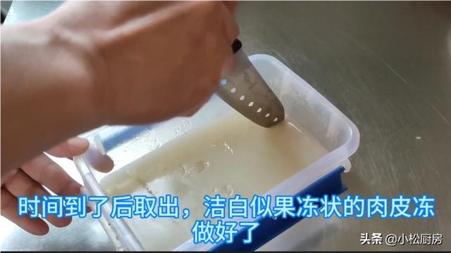小笼汤包如何做拌馅?