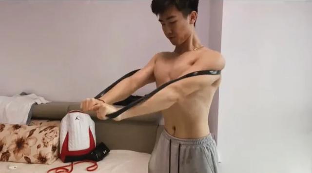 弹力绳练胸肌怎么样？