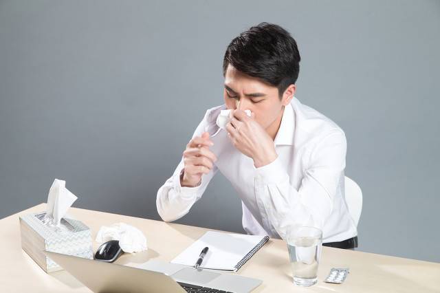 鼻涕如清水,控制不住自己流 感冒流鼻涕怎么办
