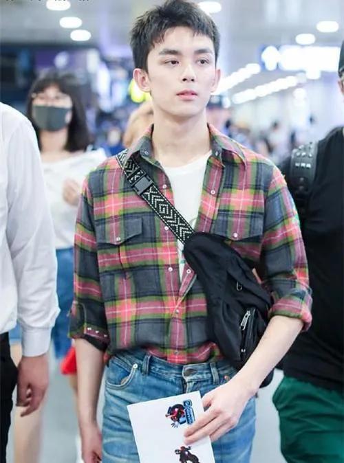 中年男士需要哪些小饰品,可以提升个人气质?