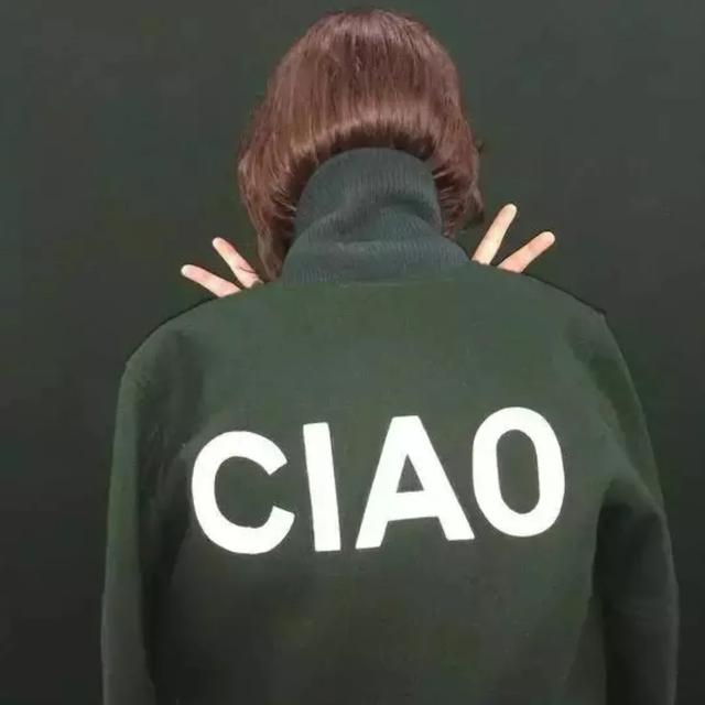 有哪些衣服是很多妹子都觉得洋气，实际上却是很土气的？