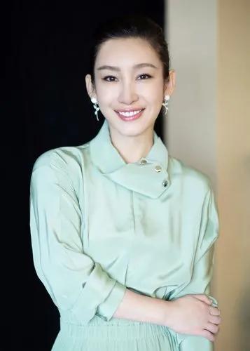 如何通过脸型选择佩戴的耳环？