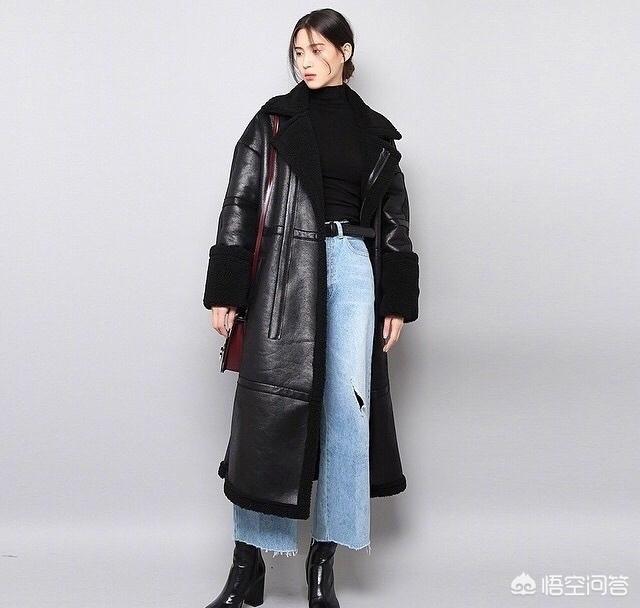 黑色大衣怎么选内搭比较好?