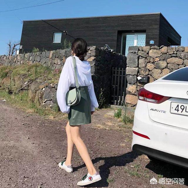 卫衣与裙子怎么搭配好看？