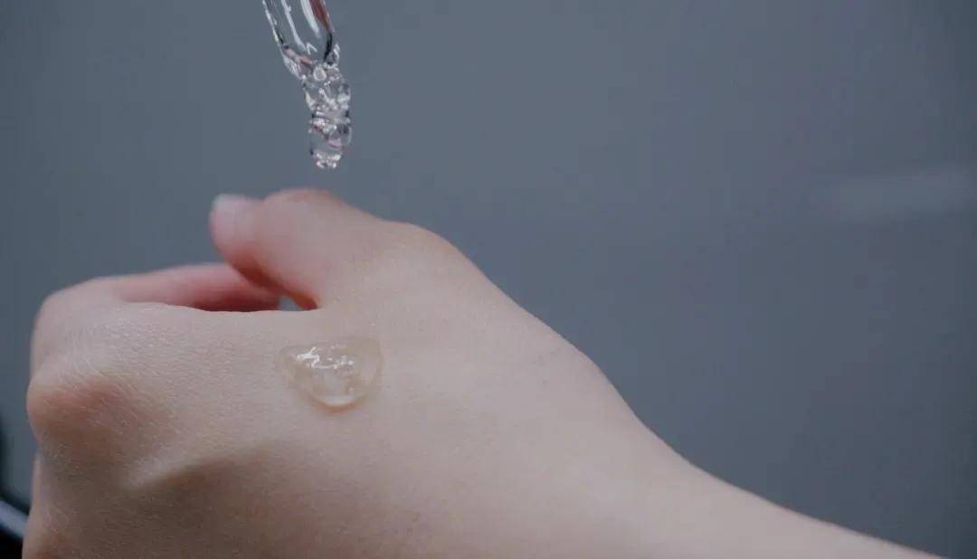 男士精华液图片 精华液怎么用