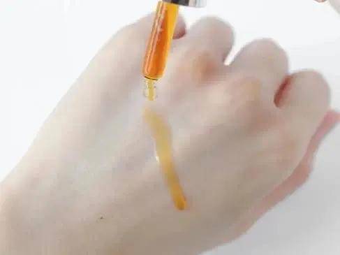 男士精华液图片 精华液怎么用