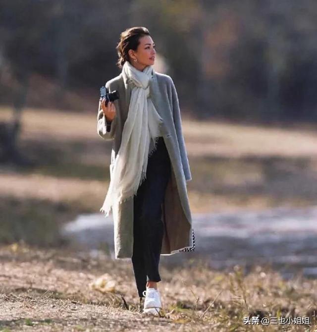 女人60岁以上还打扮自己,你怎么看?